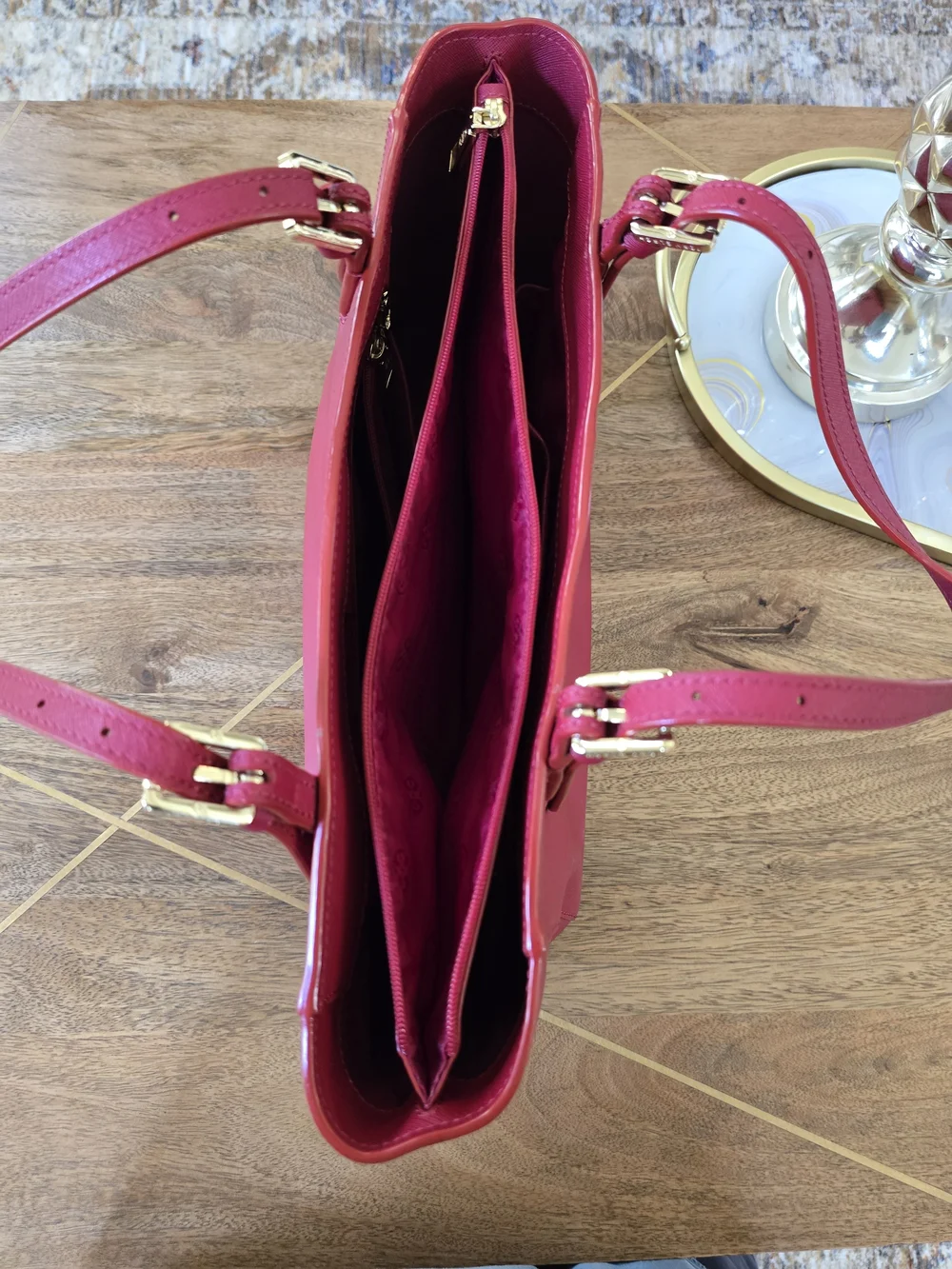 Tory Burch sleek tory